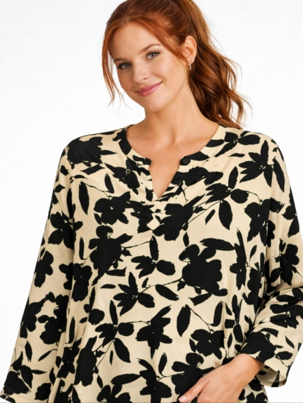 WORN ONCE Ava & Viv Black and Cream Floral Blouse